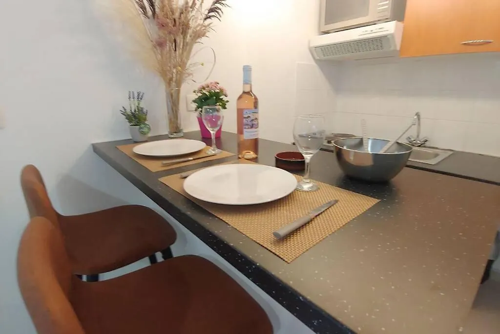 Le Petit Nid Perche Apartment Arles