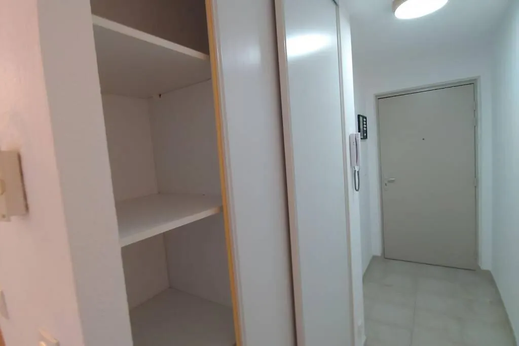 Le Petit Nid Perche Apartment Arles France
